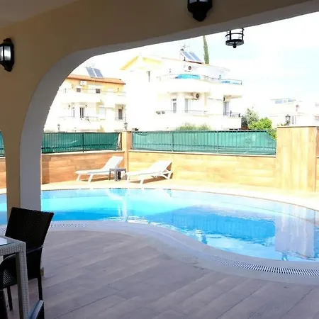 Belek'te Modern Mimarili, Havuzlu Villa-awz159 Villa