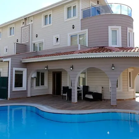 Belek'te Modern Mimarili, Havuzlu Villa-awz159 * Serik