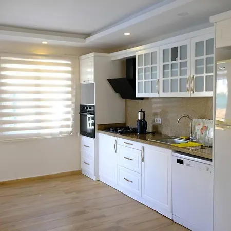 Villa Belek'te Modern Mimarili, Havuzlu Villa-awz159 Serik